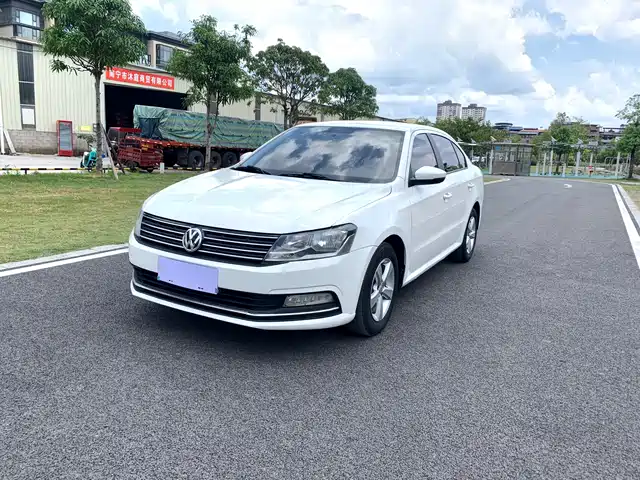 Volkswagen Lavida 2017 — купить из Китая под заказ