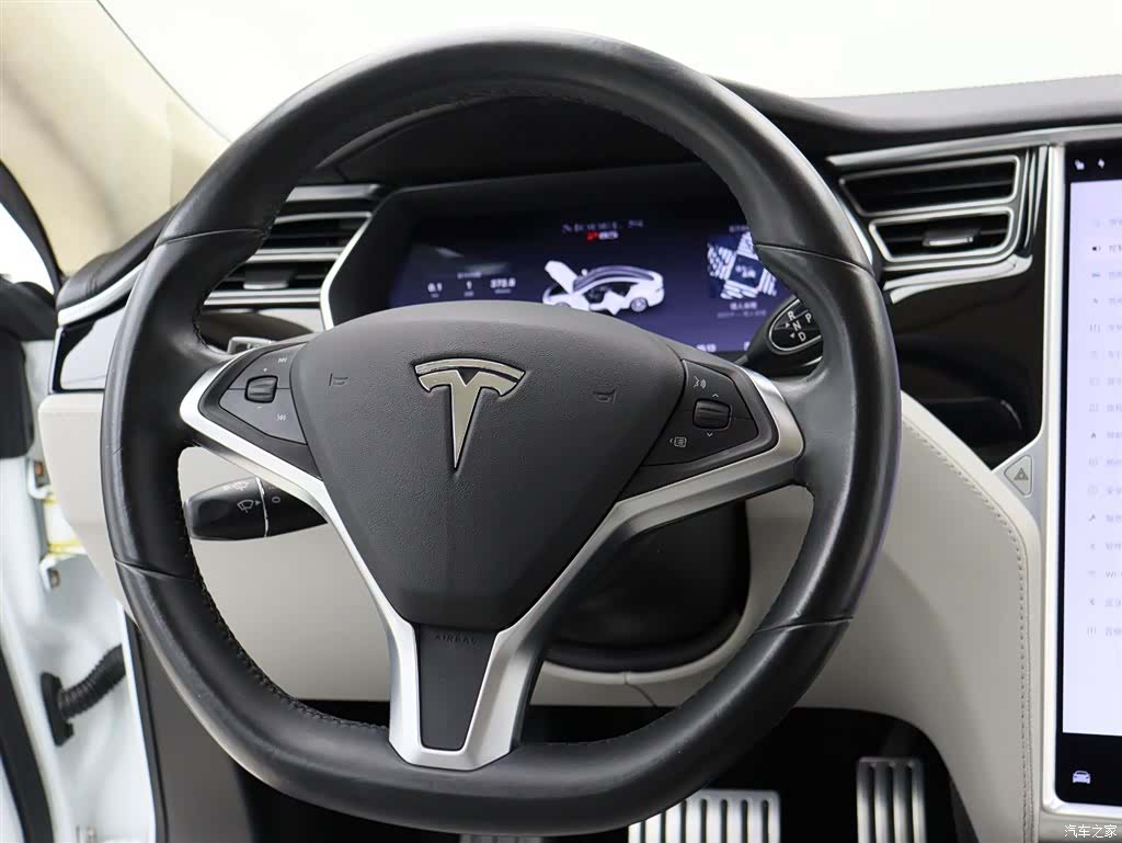 Tesla Model S, 2015 11