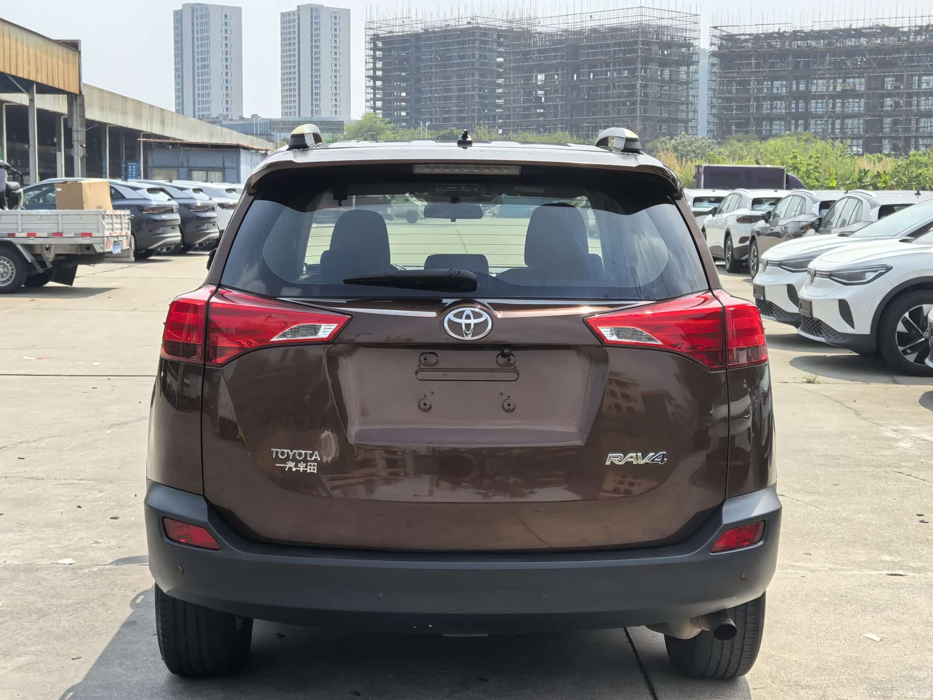 Toyota RAV4, 2014 все фото