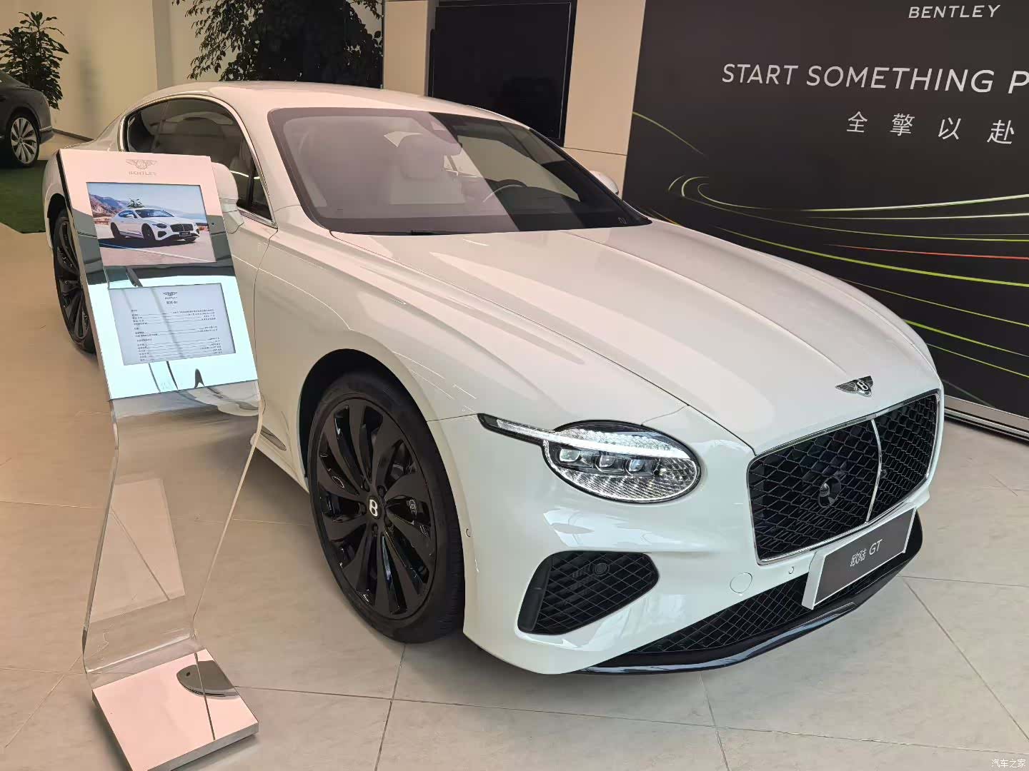 Bentley Continental GT, 2026 12
