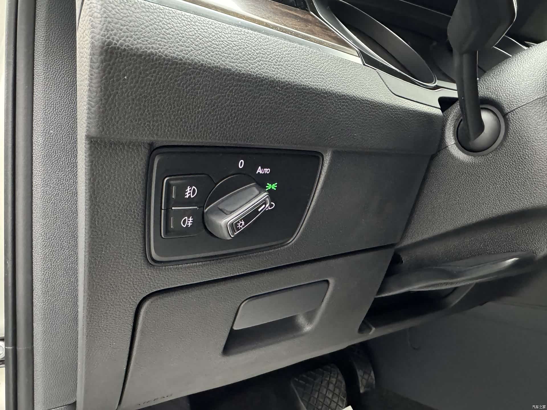Volkswagen Magotan, 2019 16