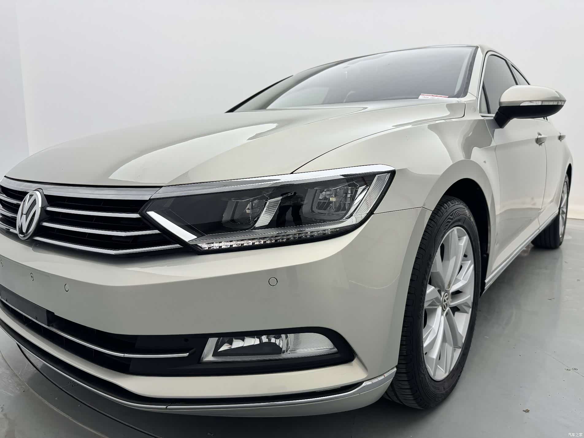 Volkswagen Magotan, 2019 31