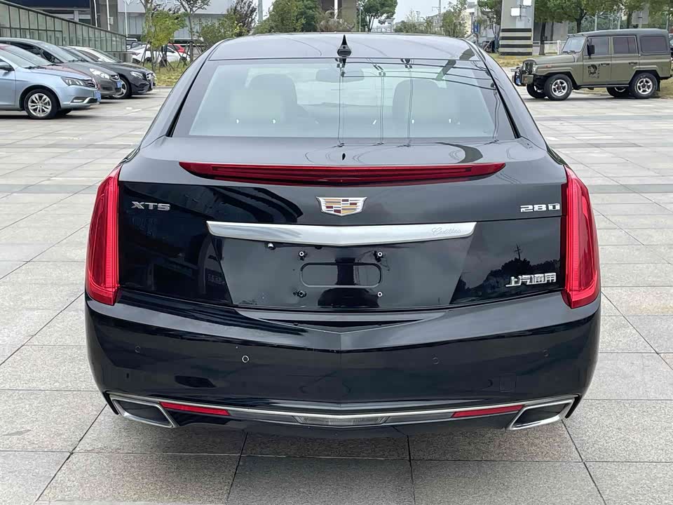 Cadillac XTS