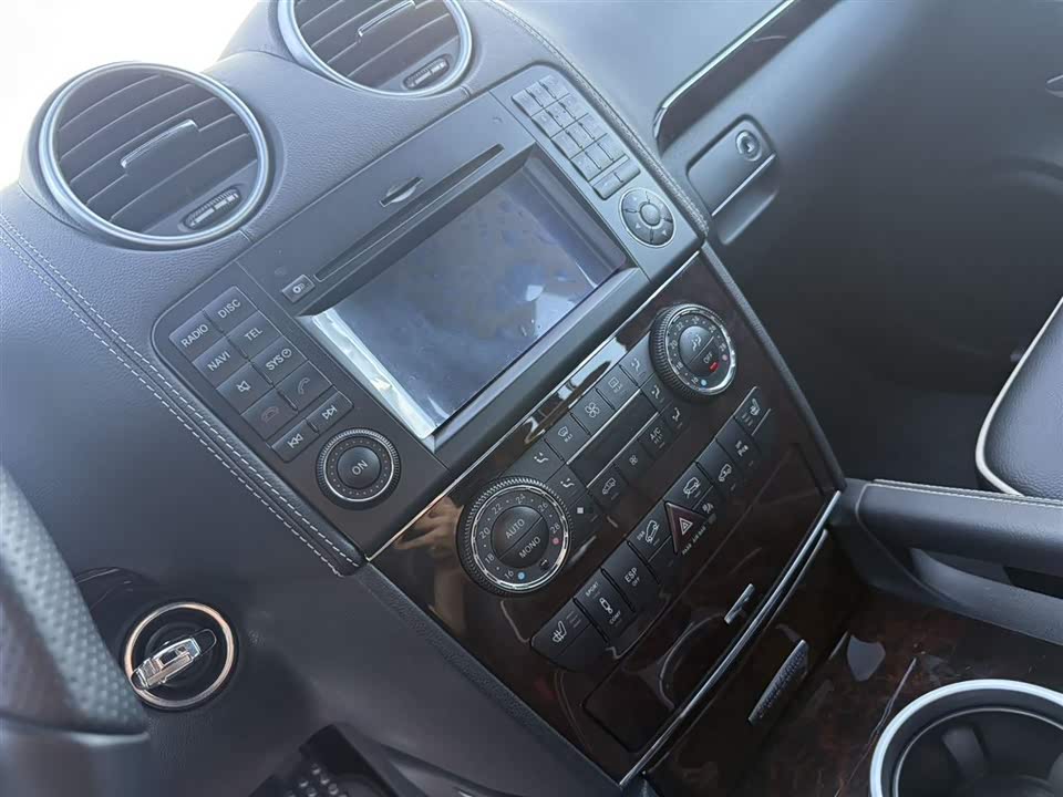 Mercedes-Benz M class