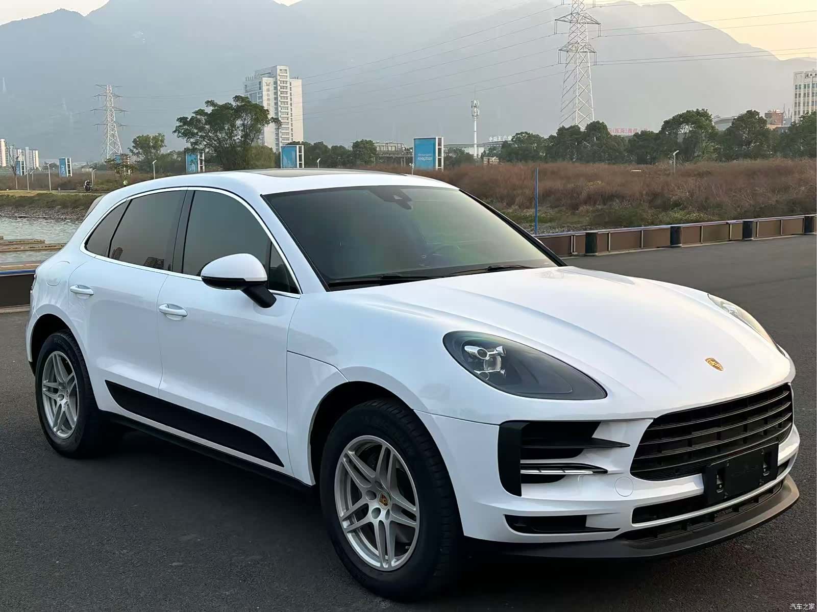Porsche Macan, 2020 3