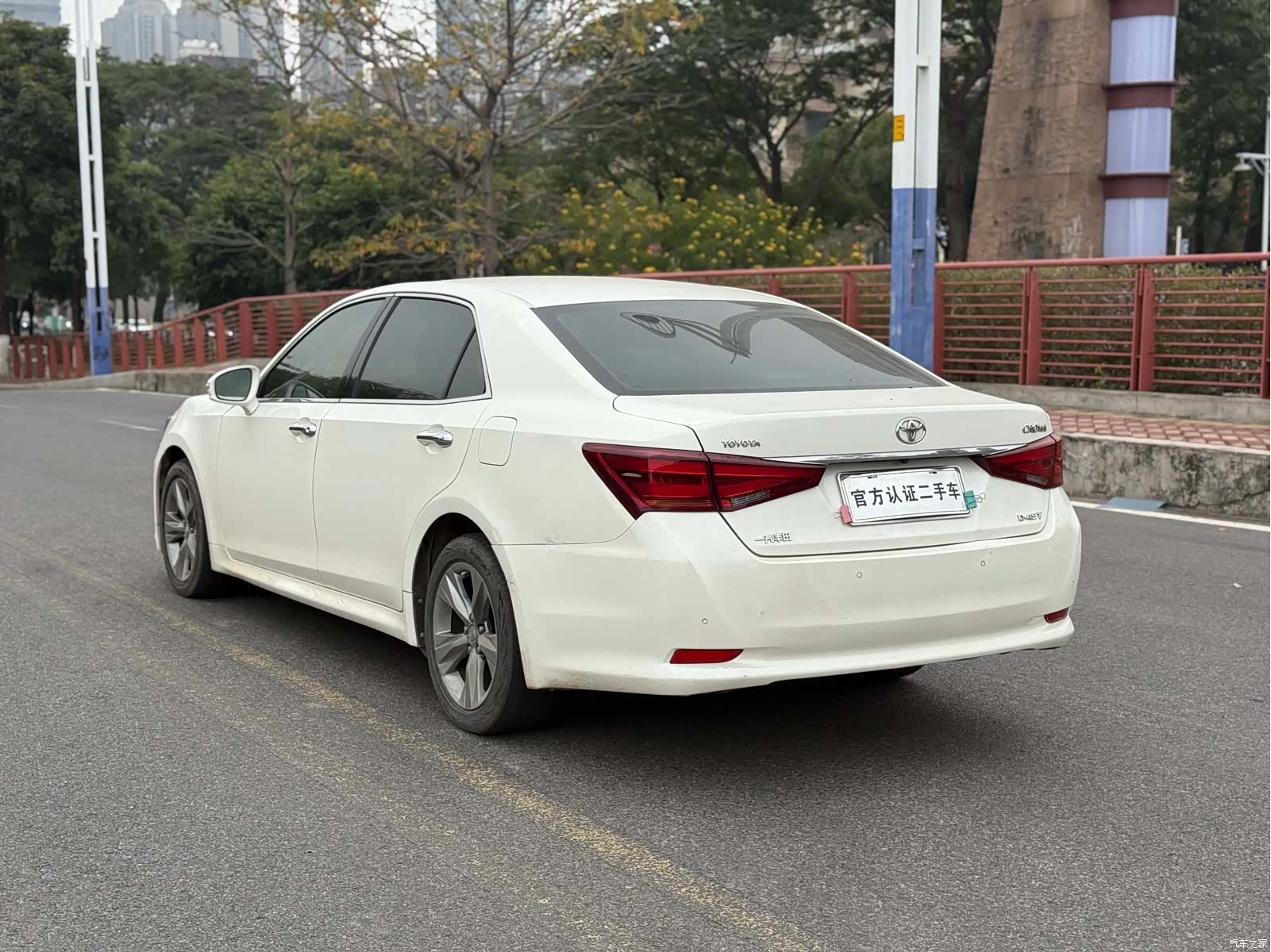 Toyota Crown, 2016 15