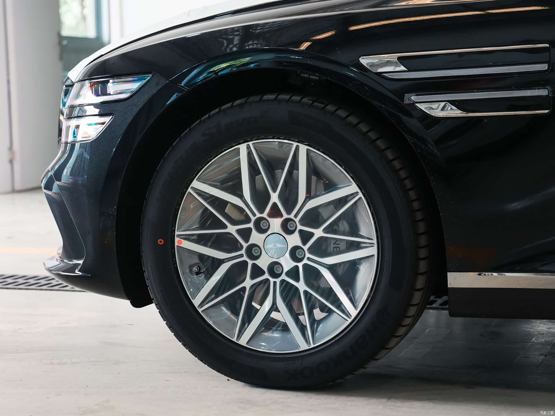 Genesis G80, 2026 3