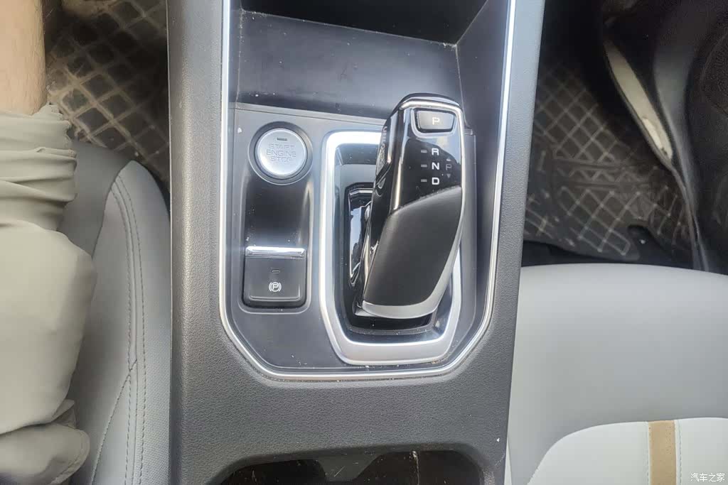 DongFeng E70, 2023 16