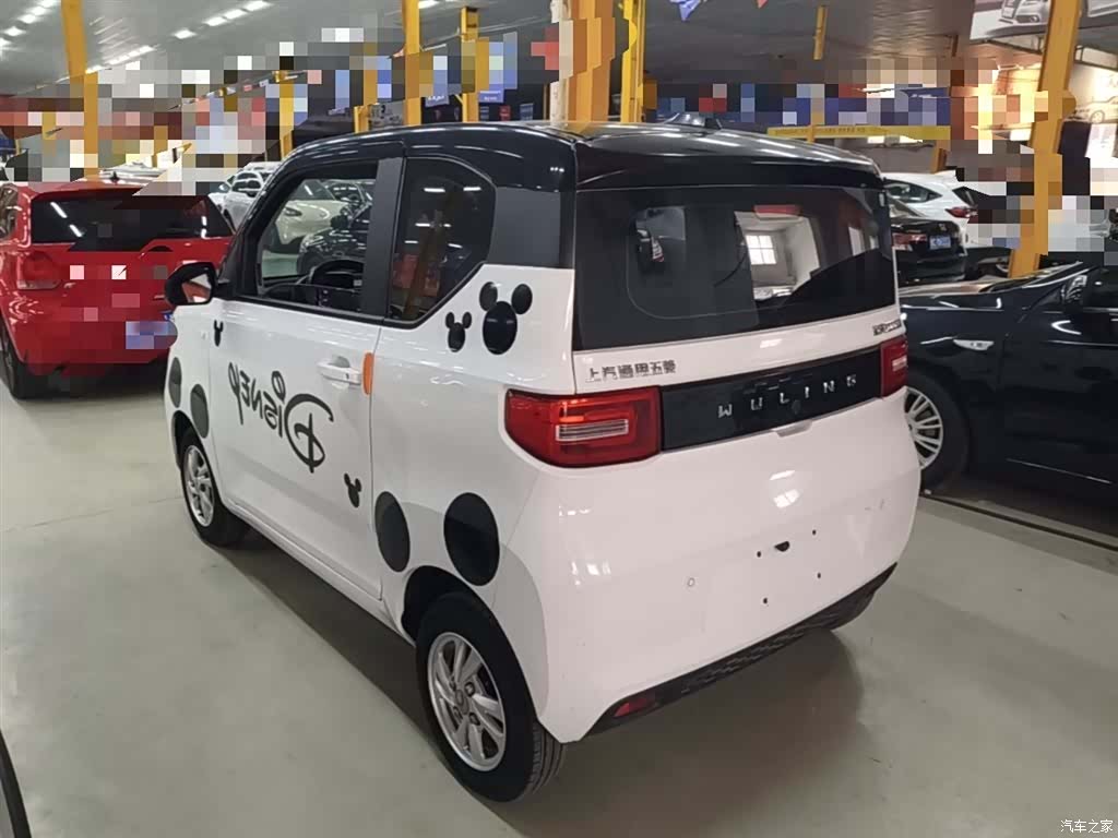 Wuling MINIEV, 2020 все фото