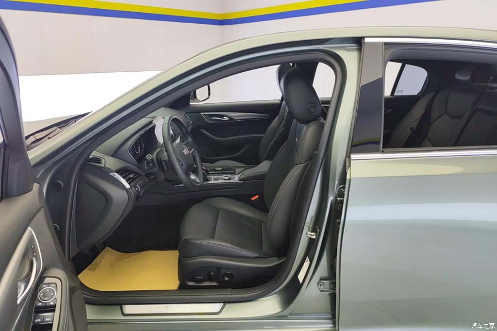Cadillac CT5, 2022 9