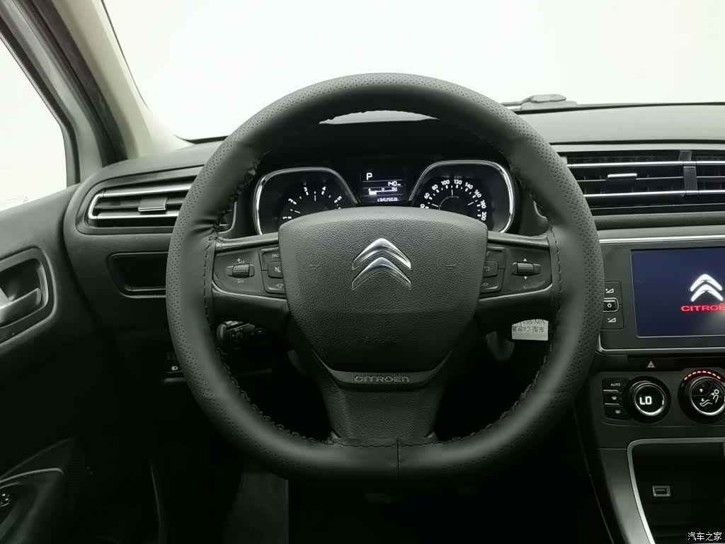 Citroen C4, 2016 11