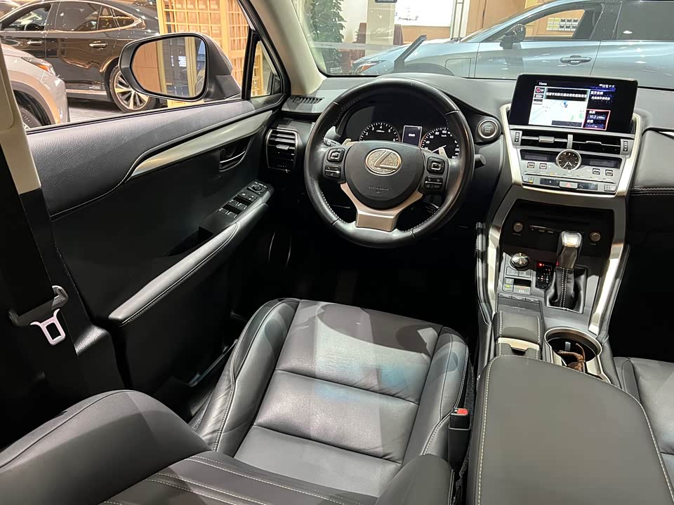 Lexus NX