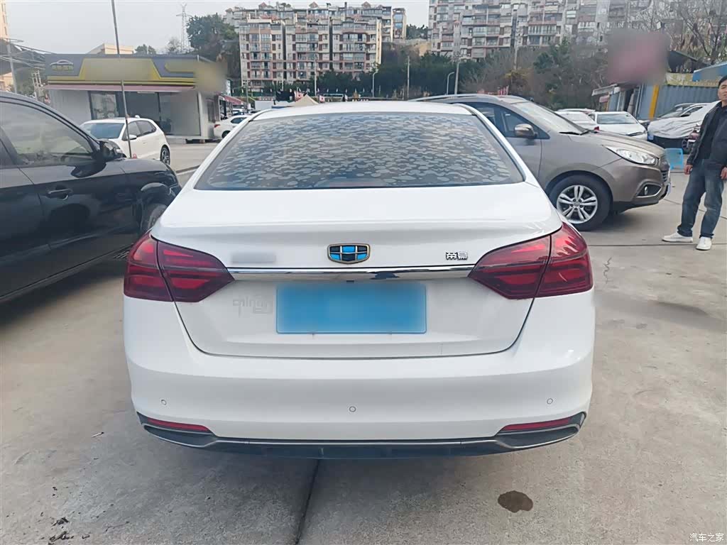 Geely Emgrand, 2018 4