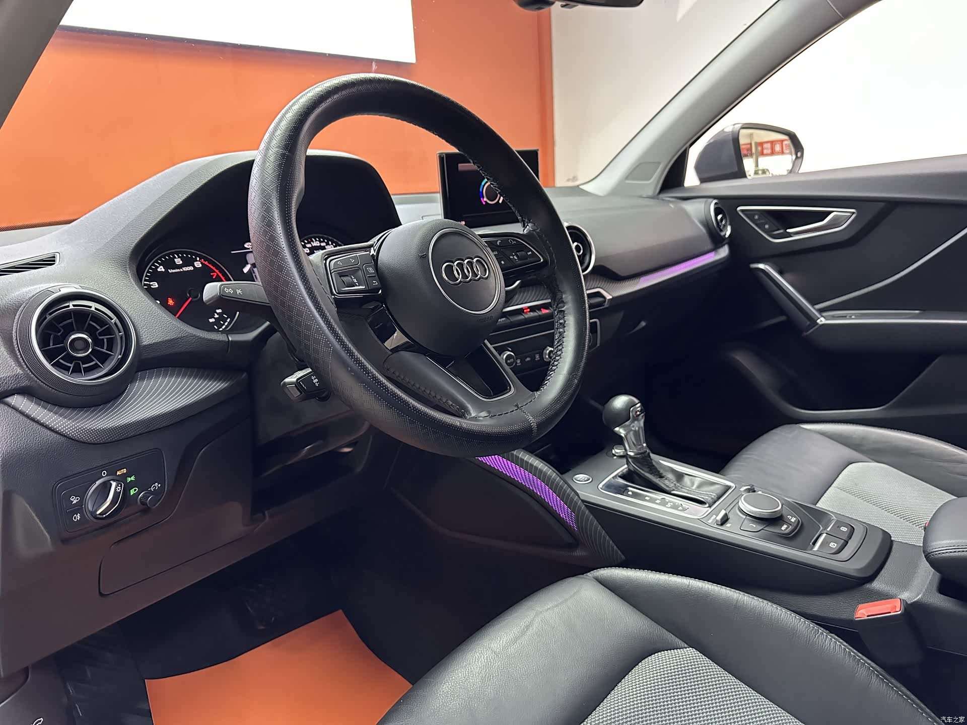 Audi Q2L, 2020 10