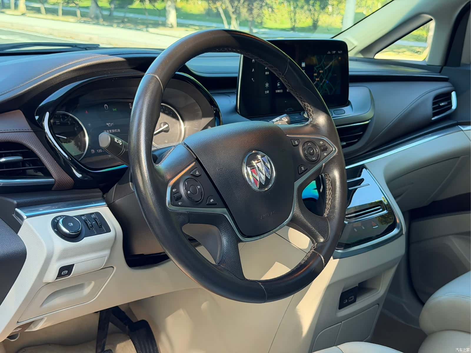 Buick GL8, 2020 9