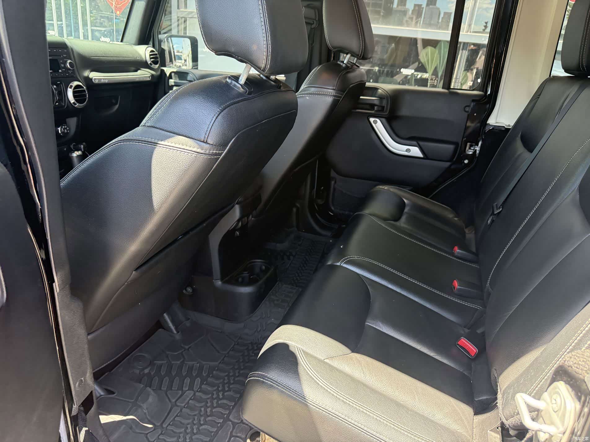Jeep Wrangler, 2015 8