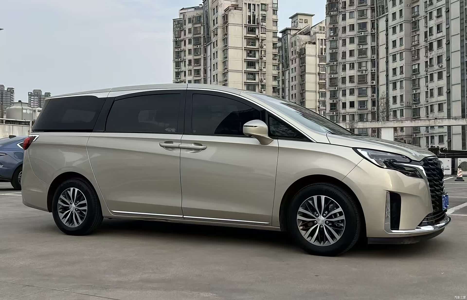 Buick GL8, 2023 12