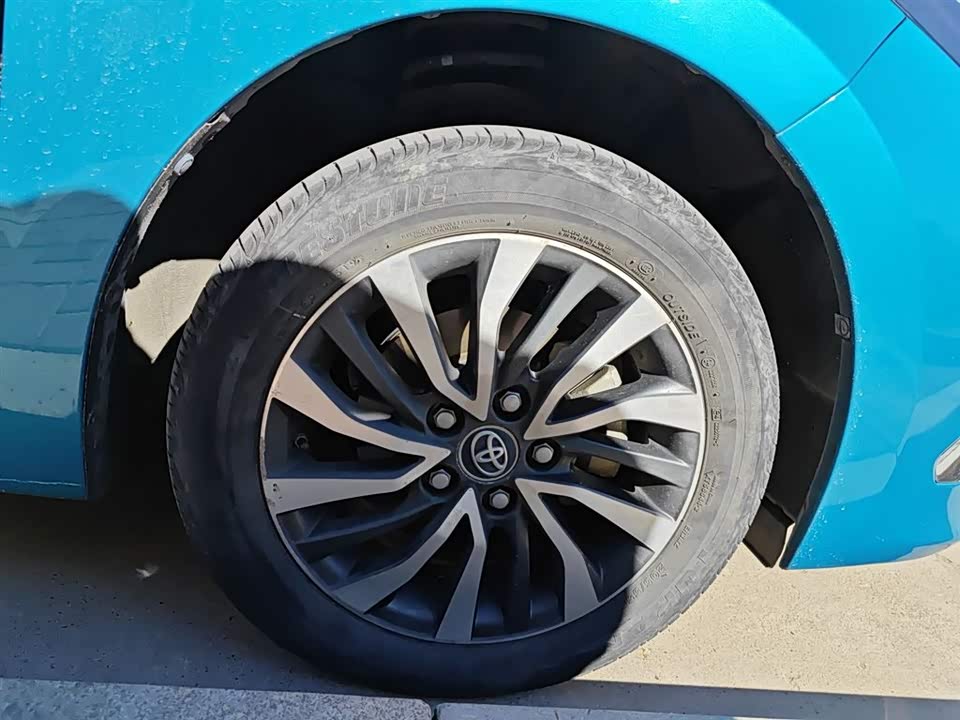 Toyota Corolla dual engine E+