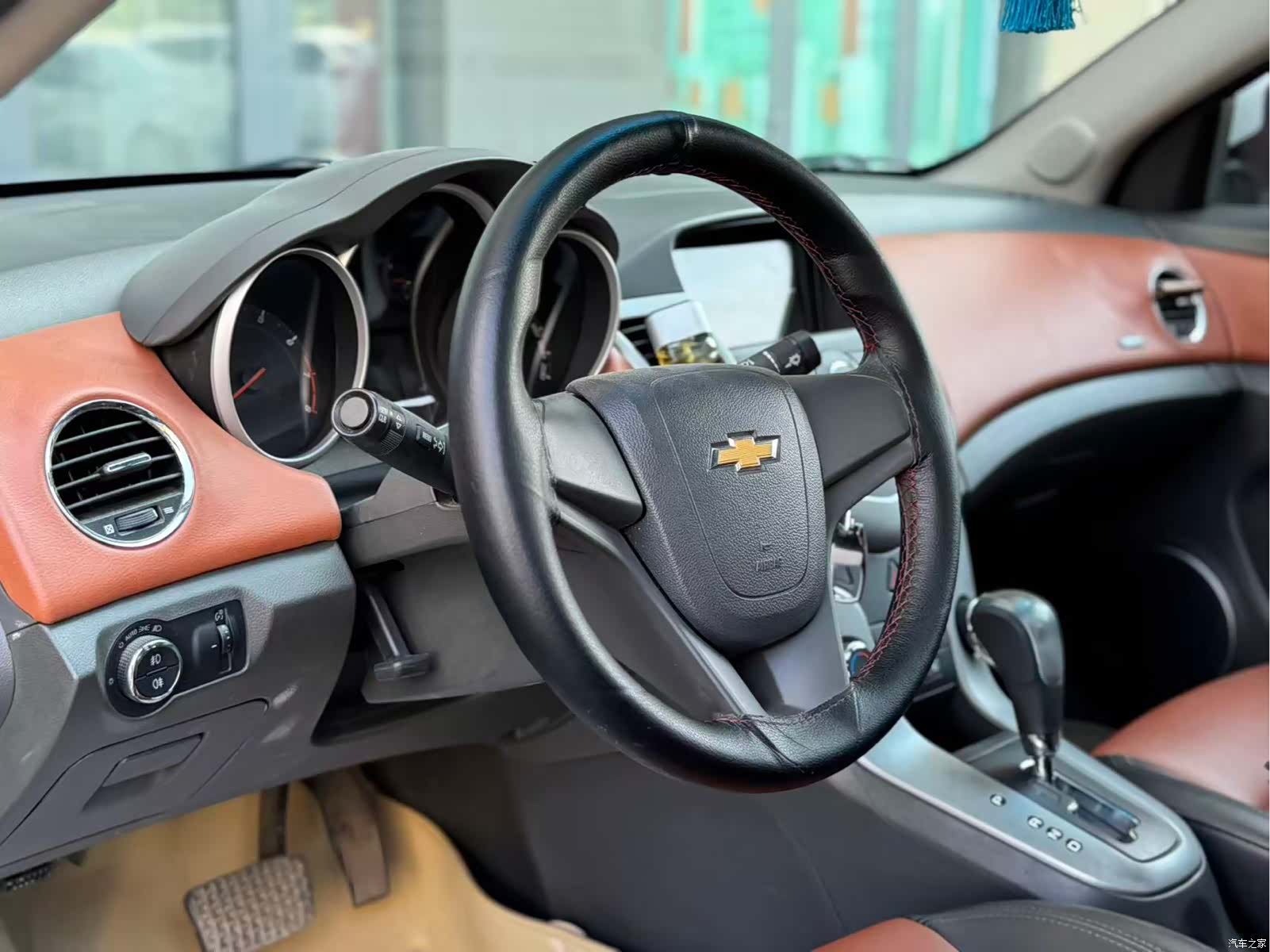 Chevrolet SE, 2014 12