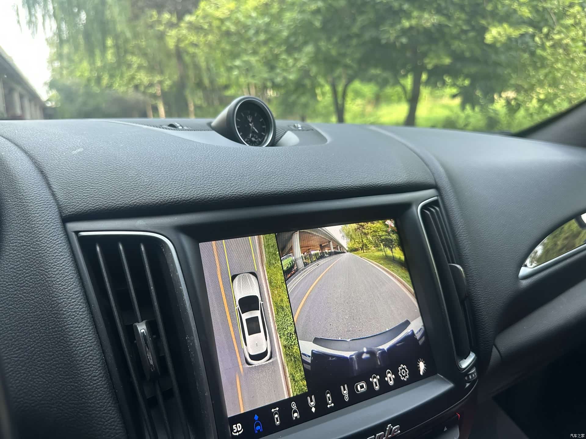 Maserati Levante, 2018 8