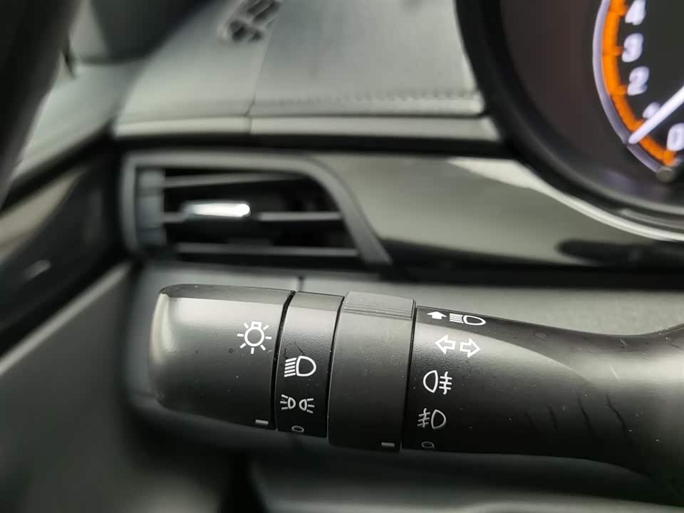 Toyota YARiS L Zhixuan