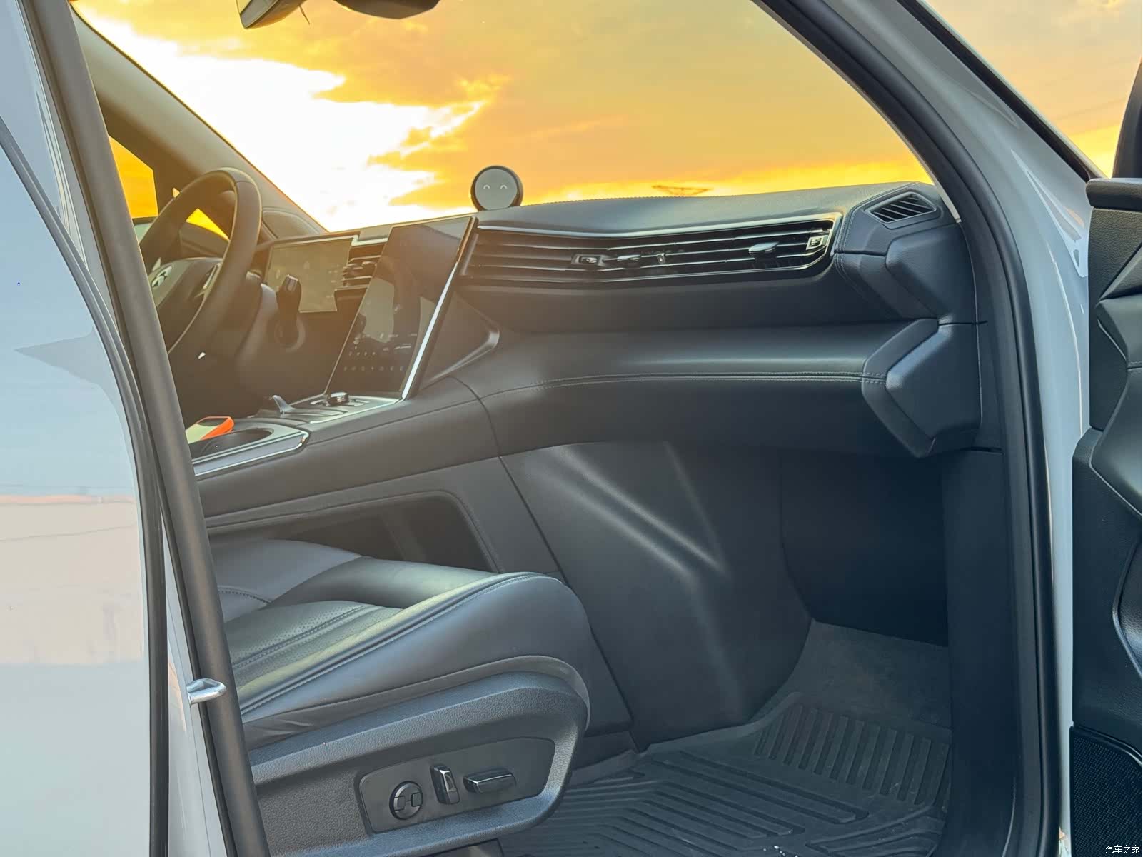 NIO ES6, 2022 10