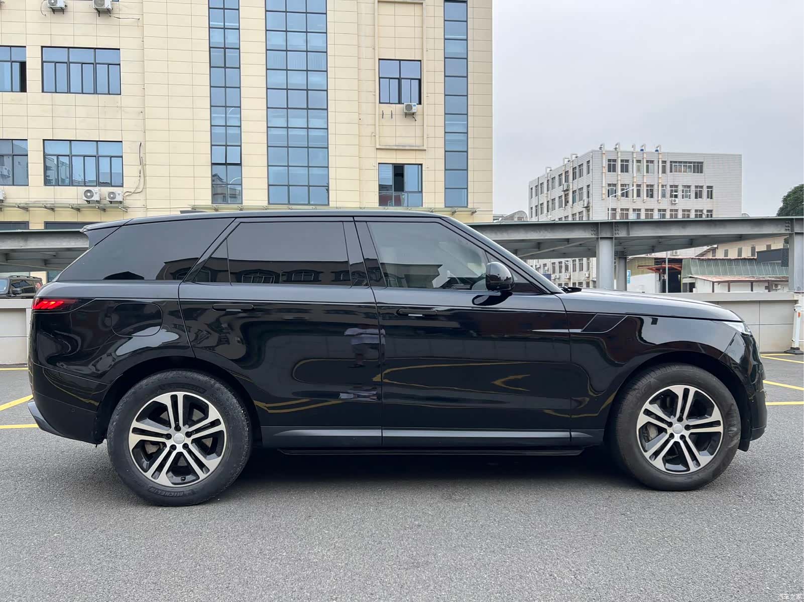 Land Rover Range Rover, 2024 4