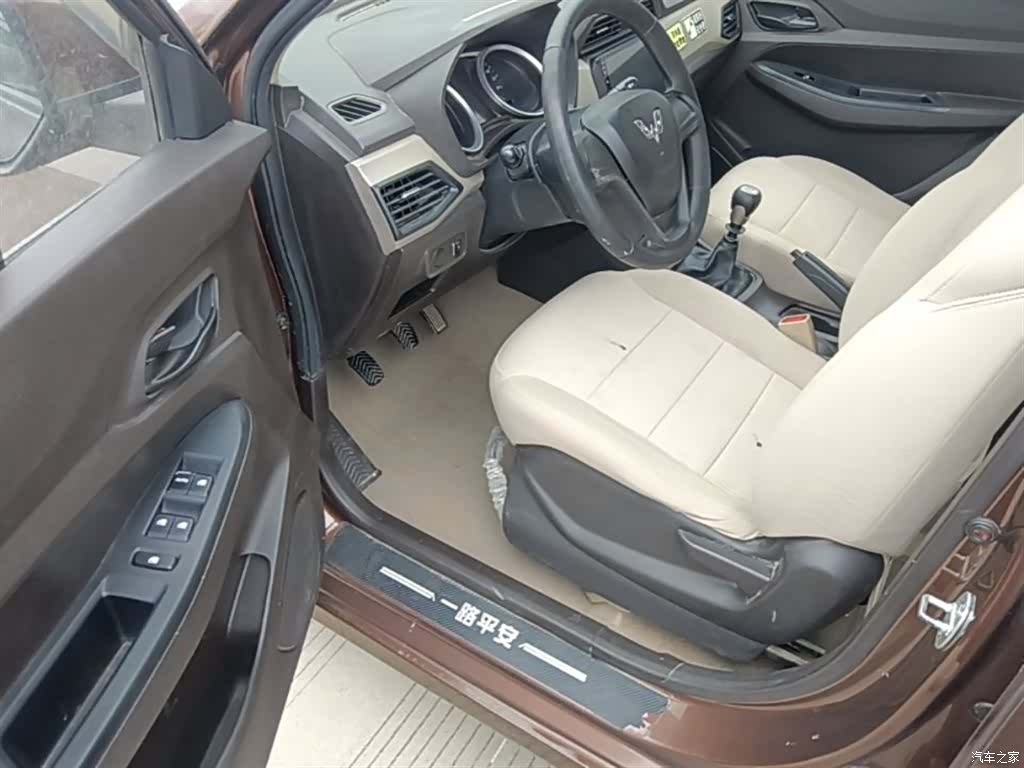 Wuling Hongguang, 2019 16