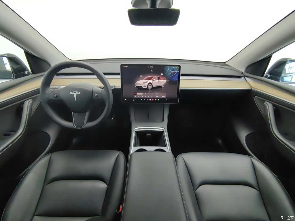 Tesla Model Y, 2022 все фото