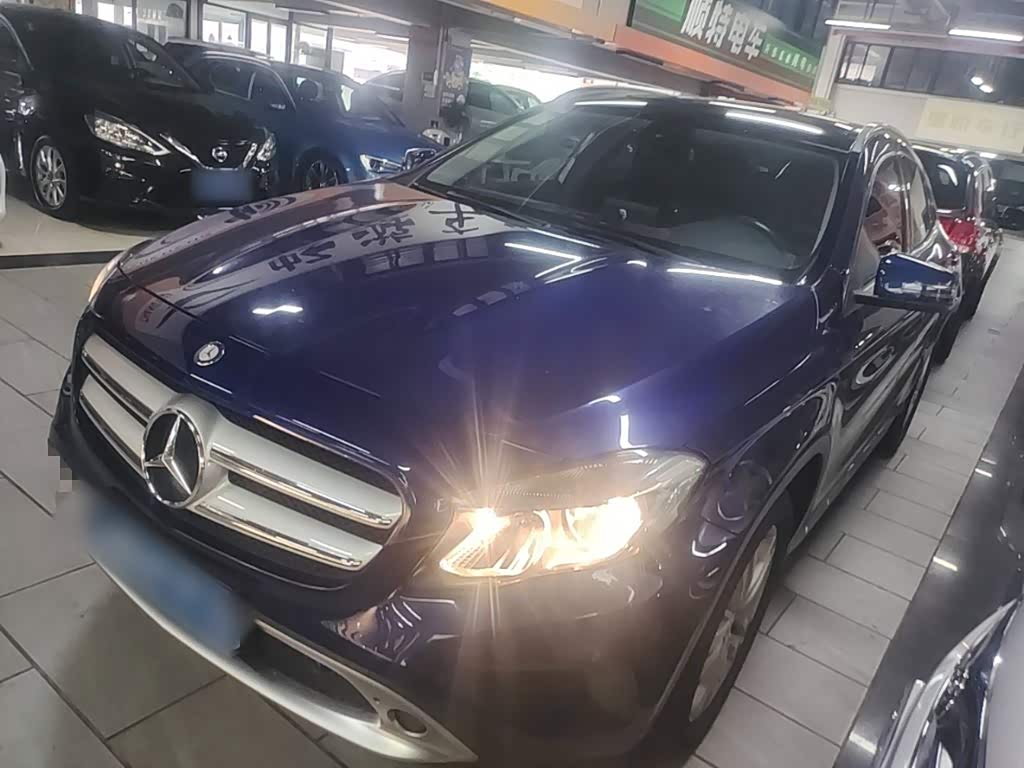 Mercedes-Benz GLA
