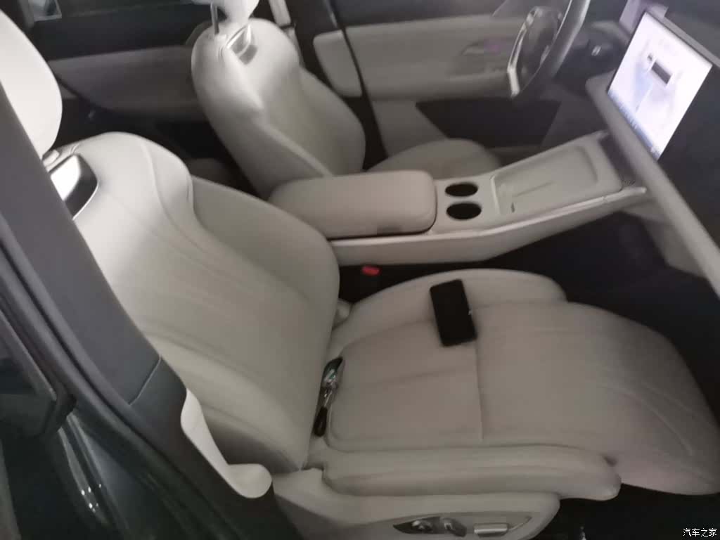 Xpeng G9, 2023 25