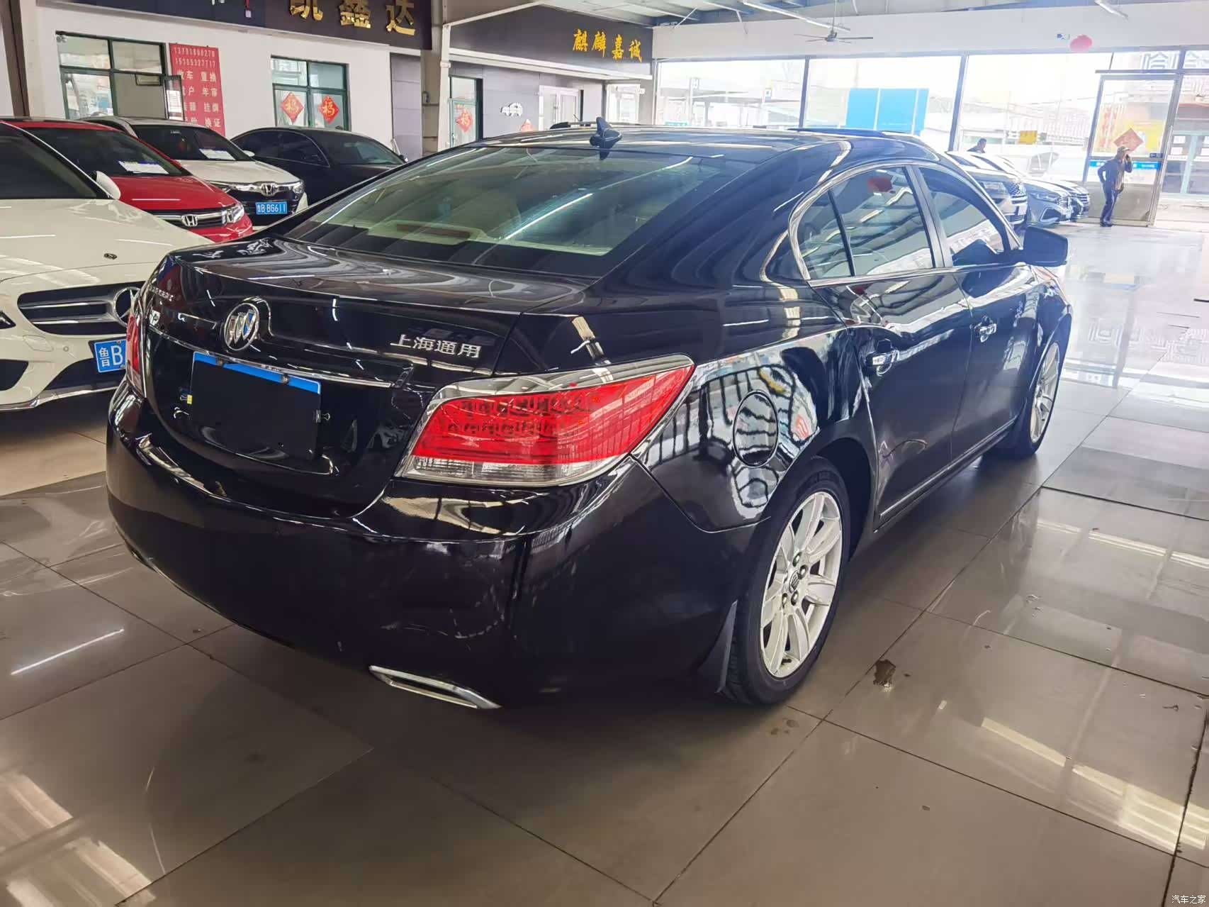 Buick LaCrosse, 2011 4