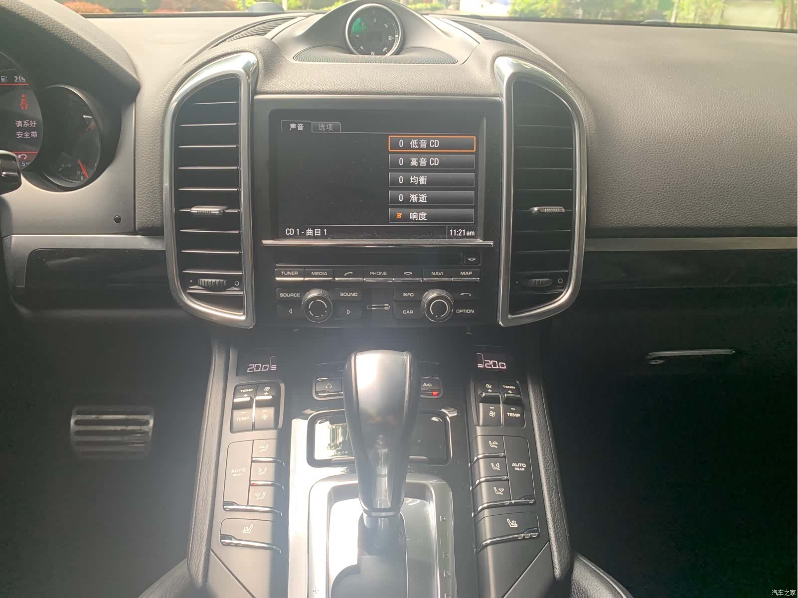 Porsche Cayenne, 2013 12
