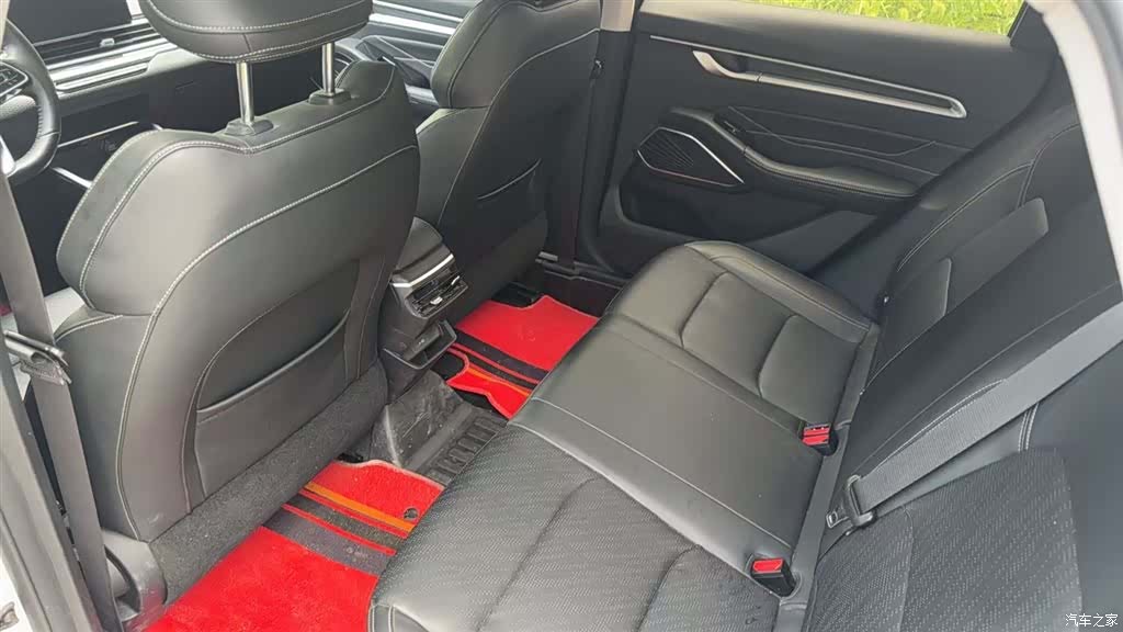 Geely Emgrand, 2021 4