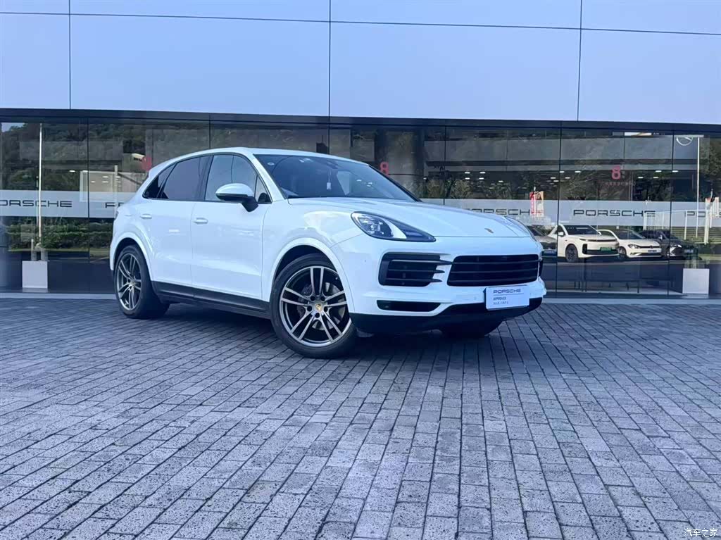Porsche Cayenne, 2022 3