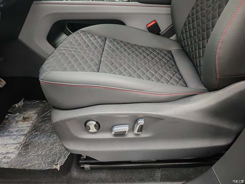 Volkswagen Teramont X, 2023 20