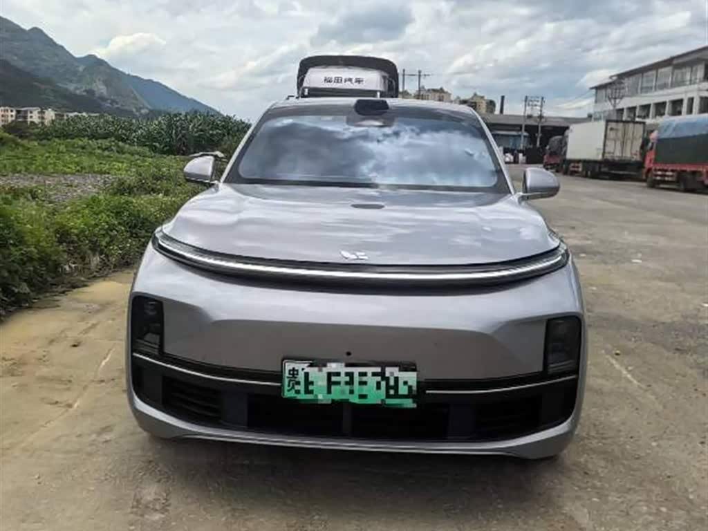 Li Auto L8