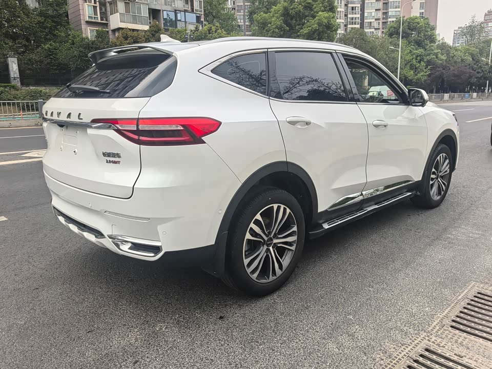 Haval F7
