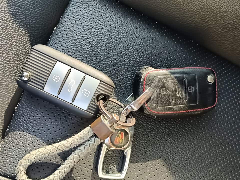 Roewe RX5 Roewe RX5