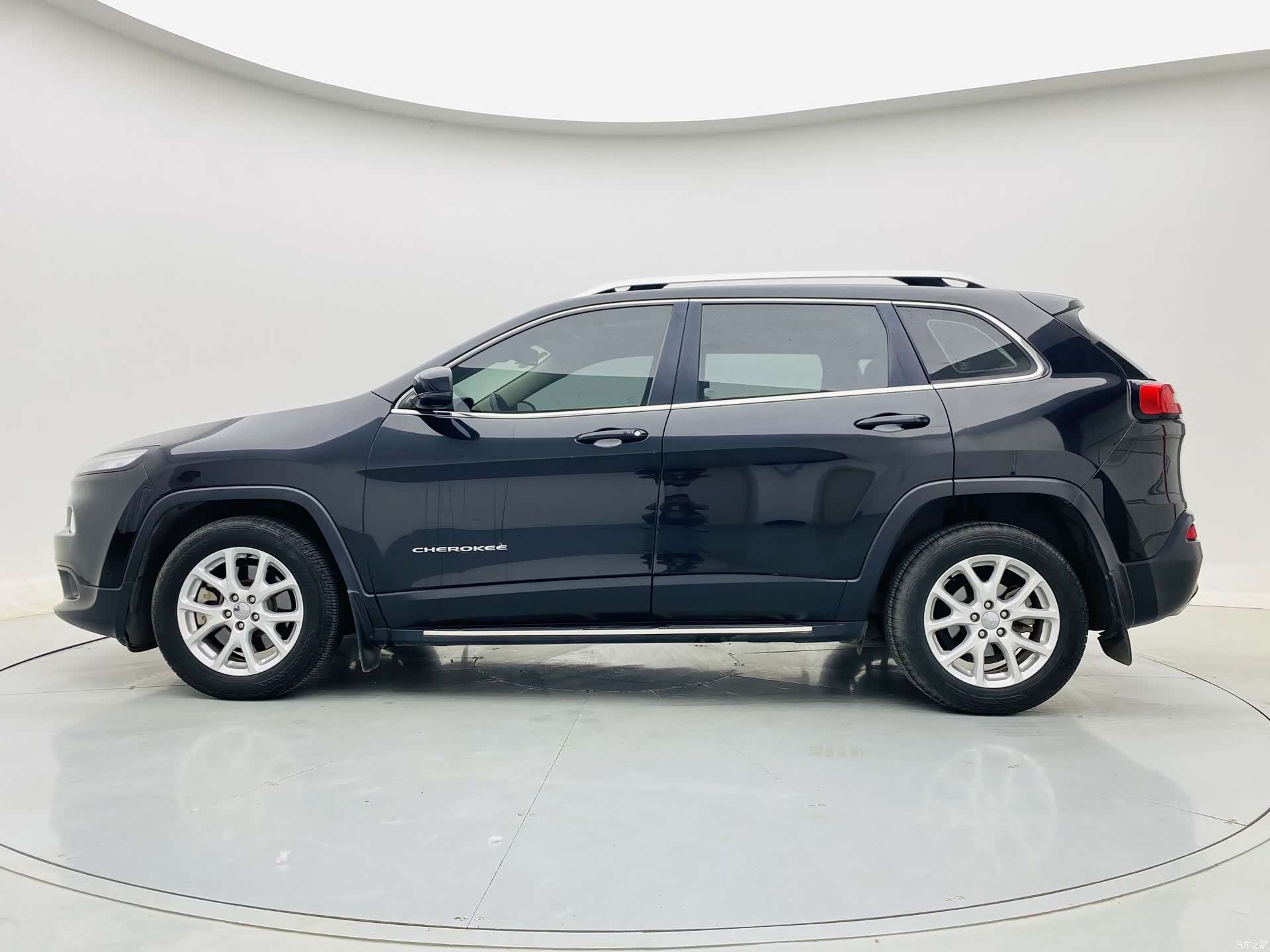 Jeep Cherokee, 2016 4