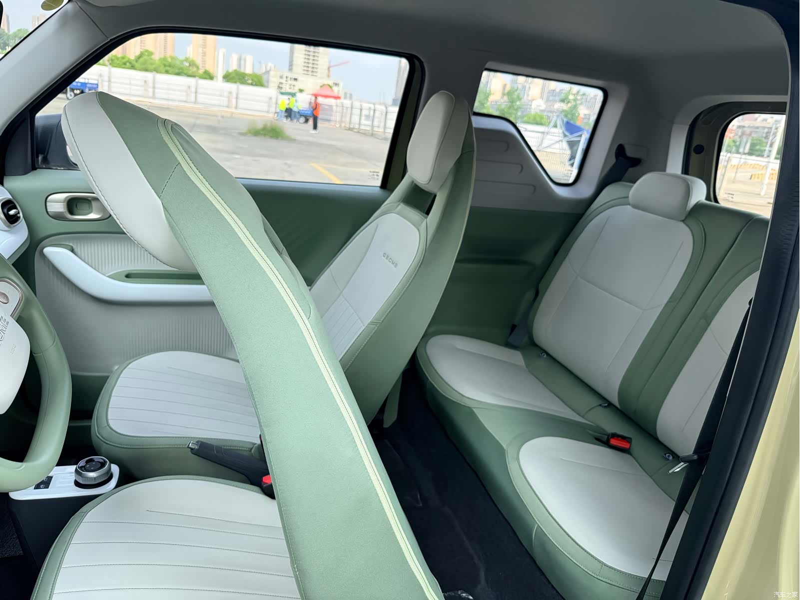 Geely Panda, 2025 19
