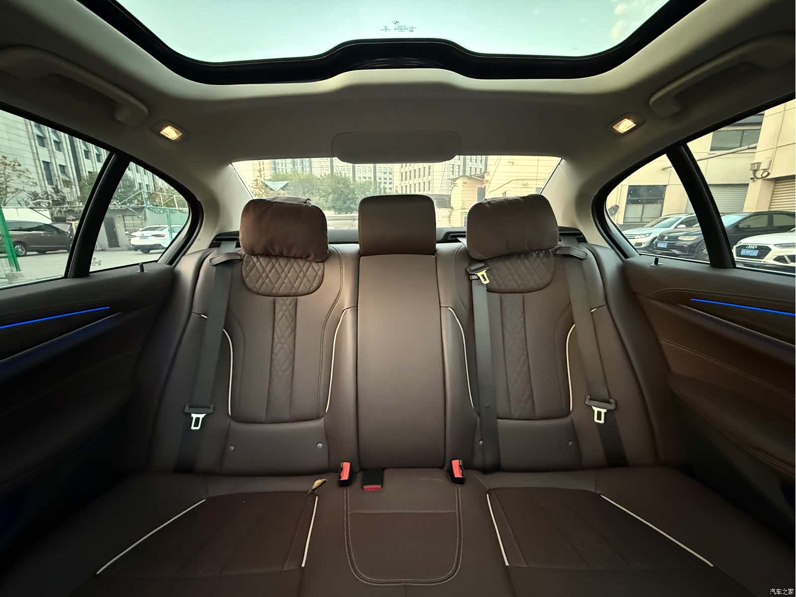 BMW 5 Series, 2022 20