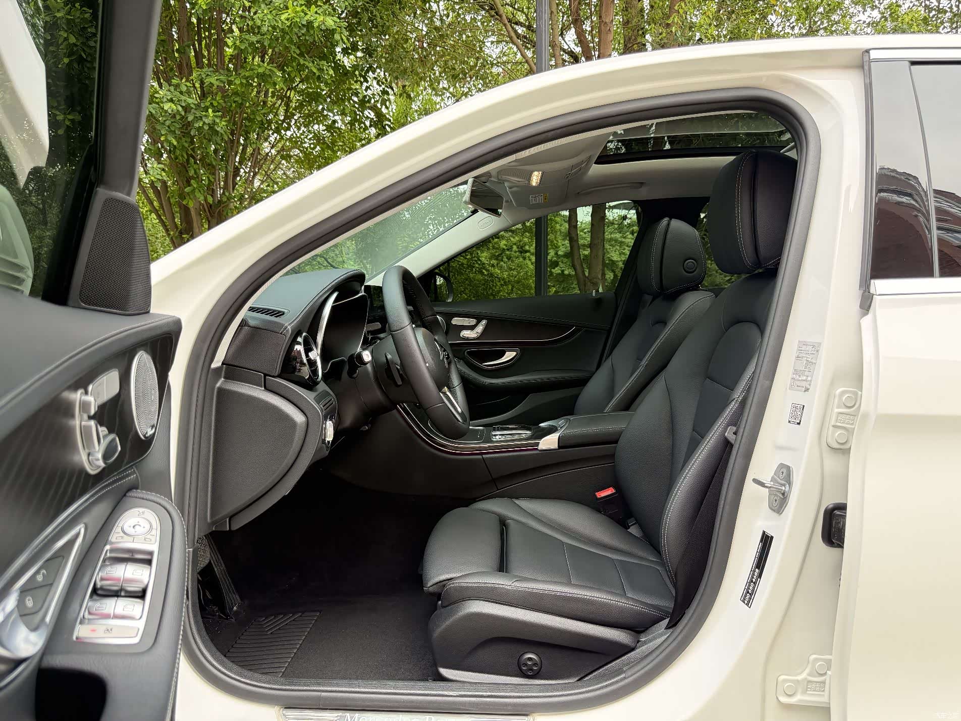Mercedes-Benz C-Class, 2019 4
