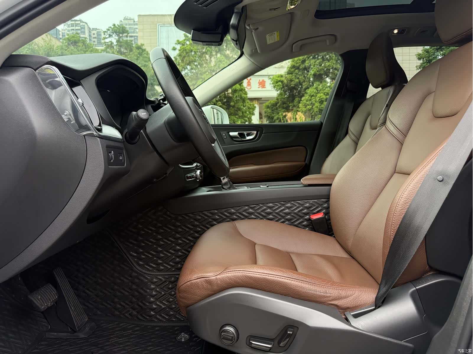 Volvo XC60, 2019 10