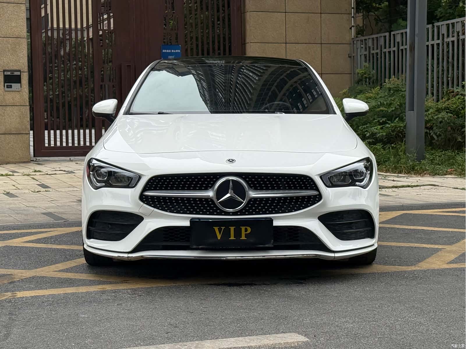 Mercedes-Benz CLA, 2022 2