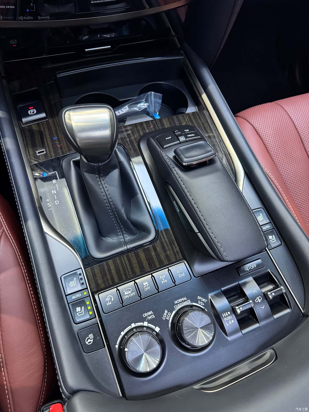 Lexus LX, 2022 15