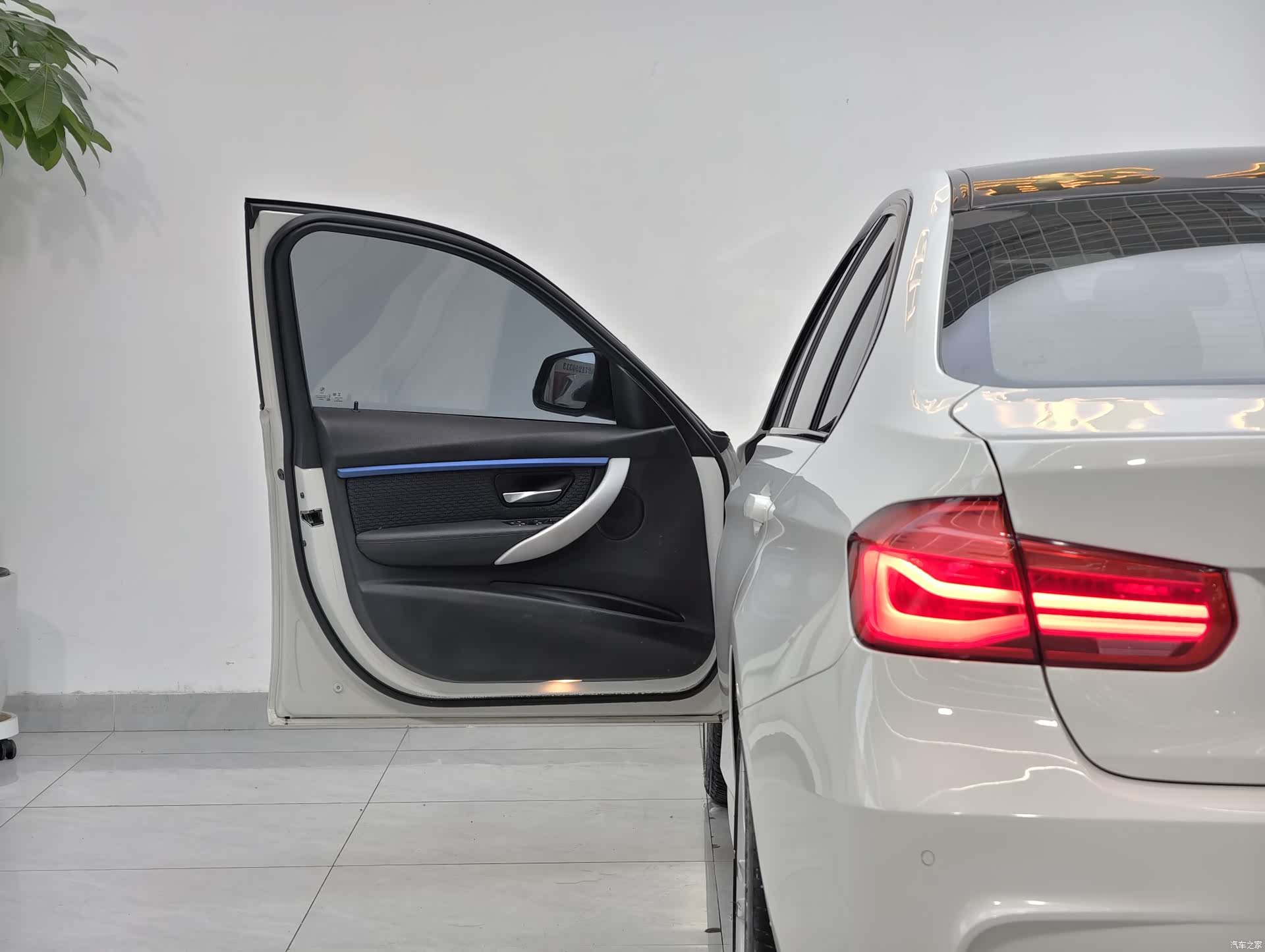 BMW 3 Series, 2017 11