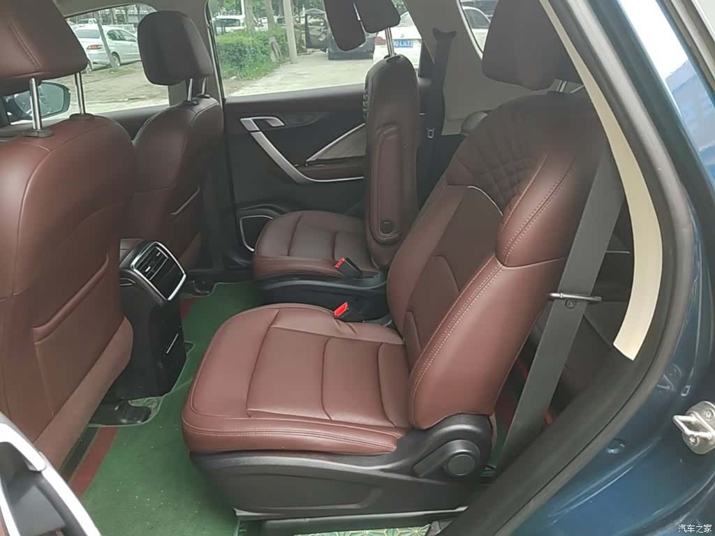 Geely Jiaji, 2022 13