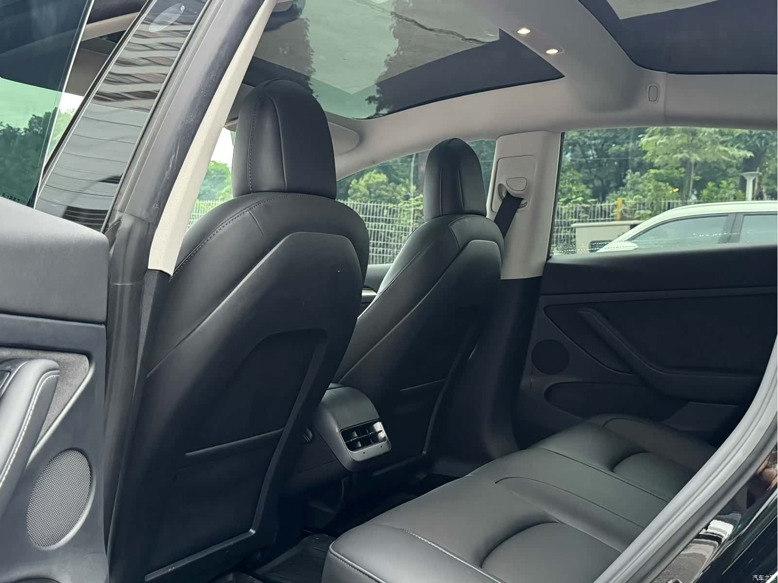 Tesla Model 3, 2023 8