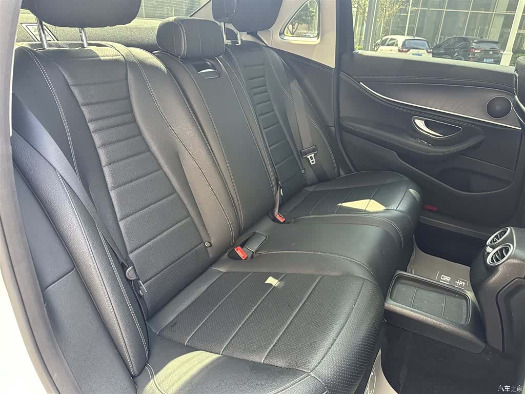 Mercedes-Benz E-Class, 2020 18